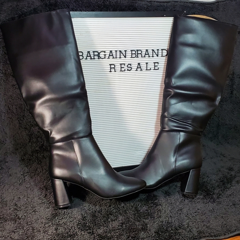 NWT SO Pancake boots size 10